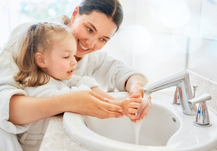 naučite dete da redovno pere ruke