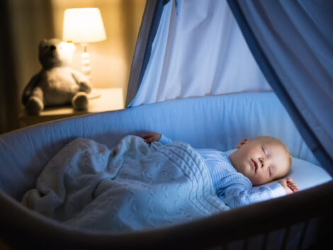 Kako se naspavati pored novorođenčeta