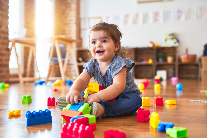 Podsticanje kognitivnog razvoja kod dece starije od godinu